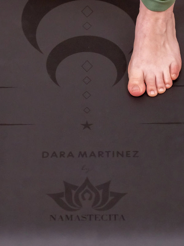 mat de yoga non slip negro ecologico con agarre