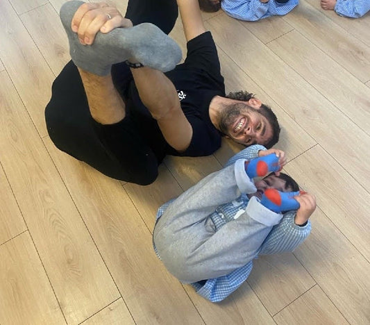 Yoga y niños: sembrar presencia desde pequeños. Día Internacional del Yoga en la Escuela (UNESCO).