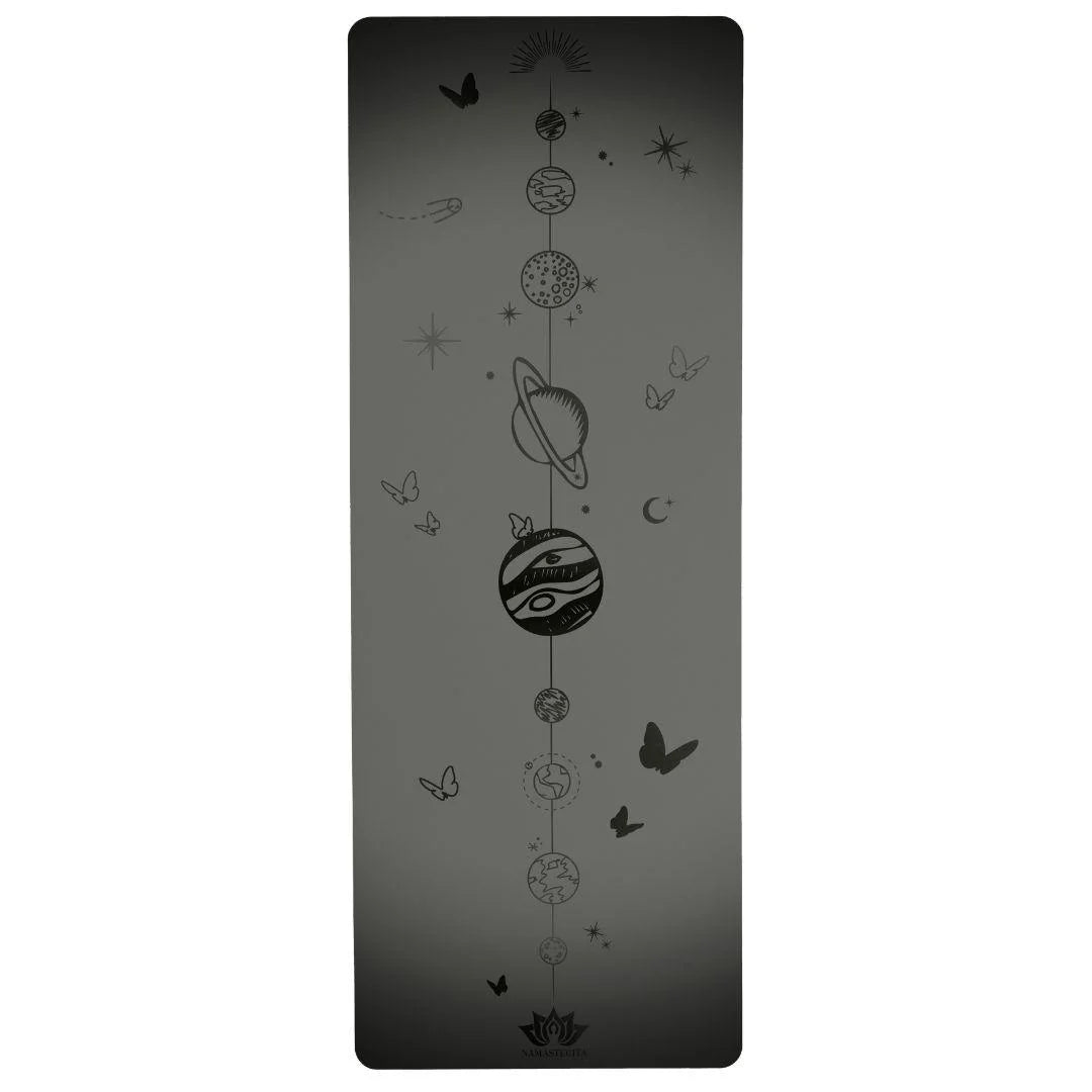 esterilla de yoga antideslizante premium diseño mi universo negro con grabado láser